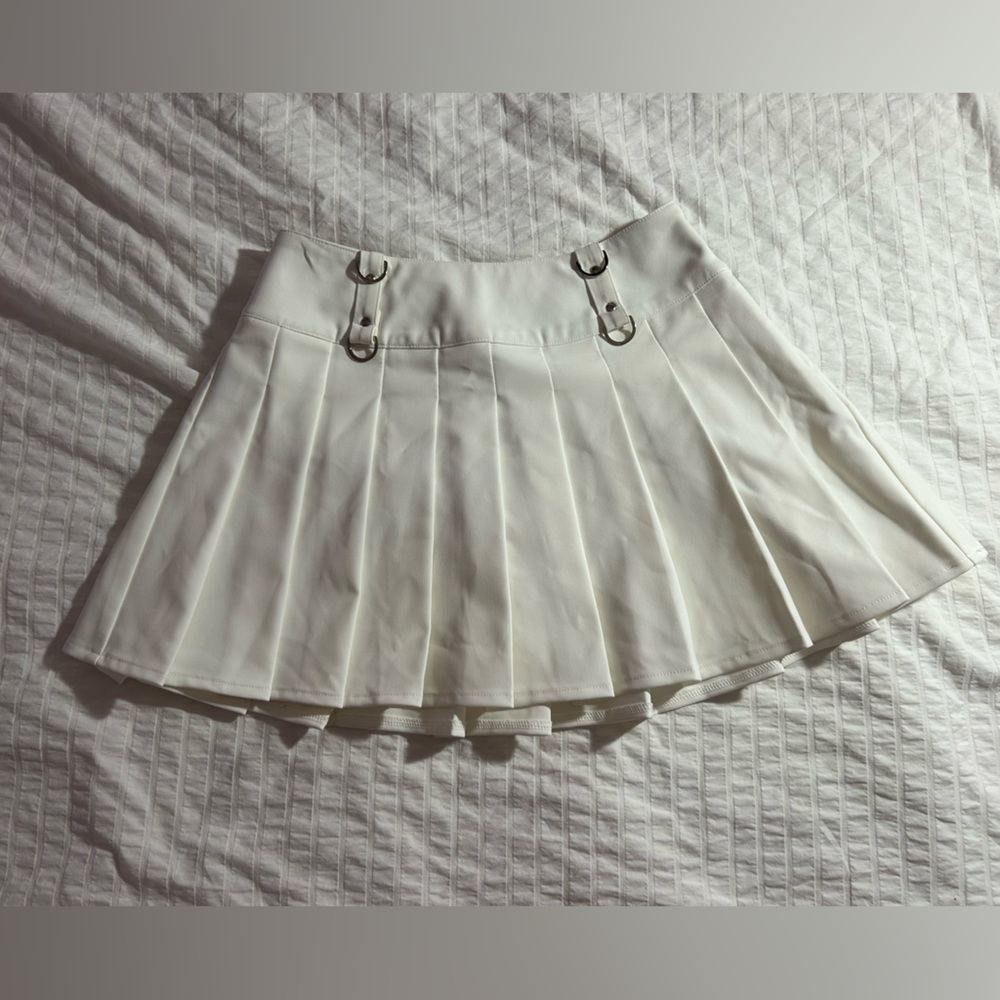 E-Girl Style White Skirt with Silver Handles